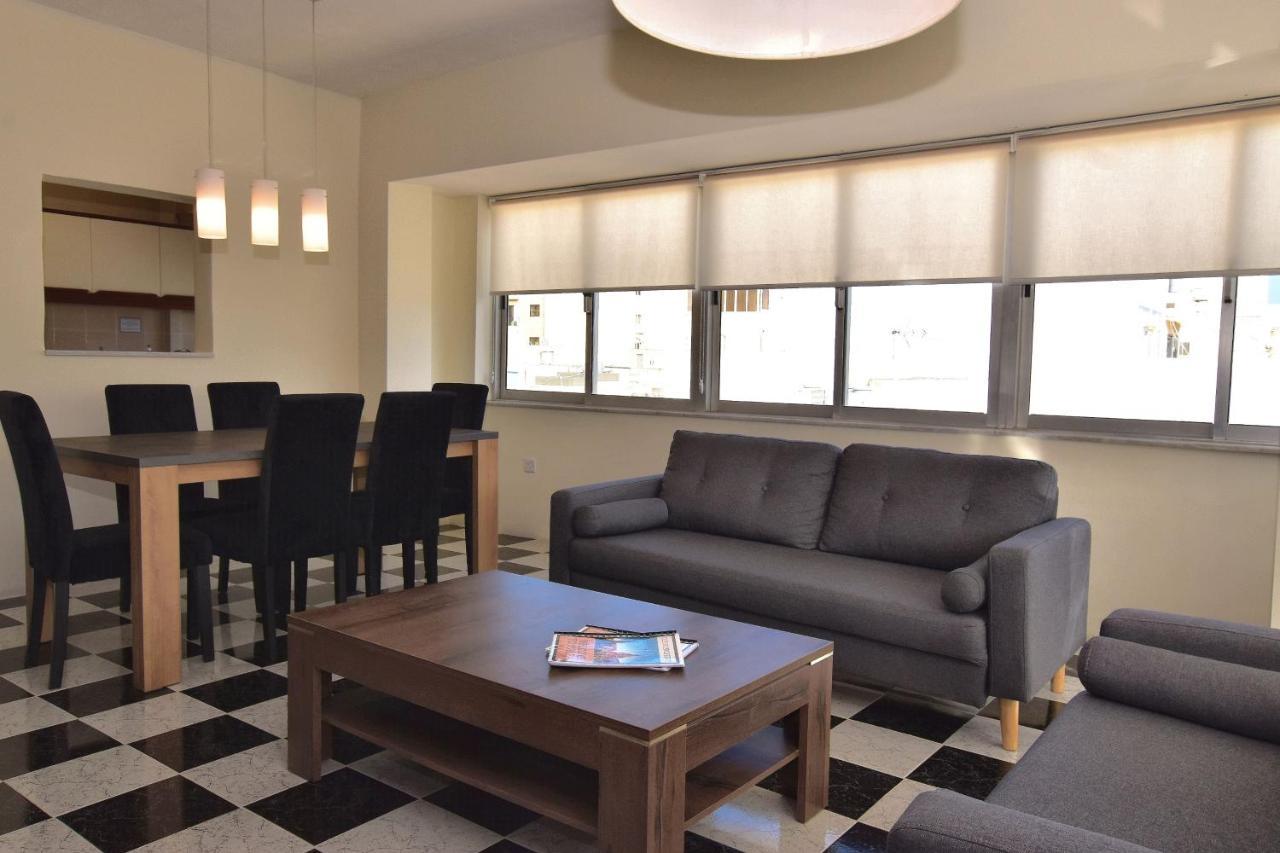2 Bedroom, Bright & Central Top Floor Apartment - 5 Msida Exterior photo